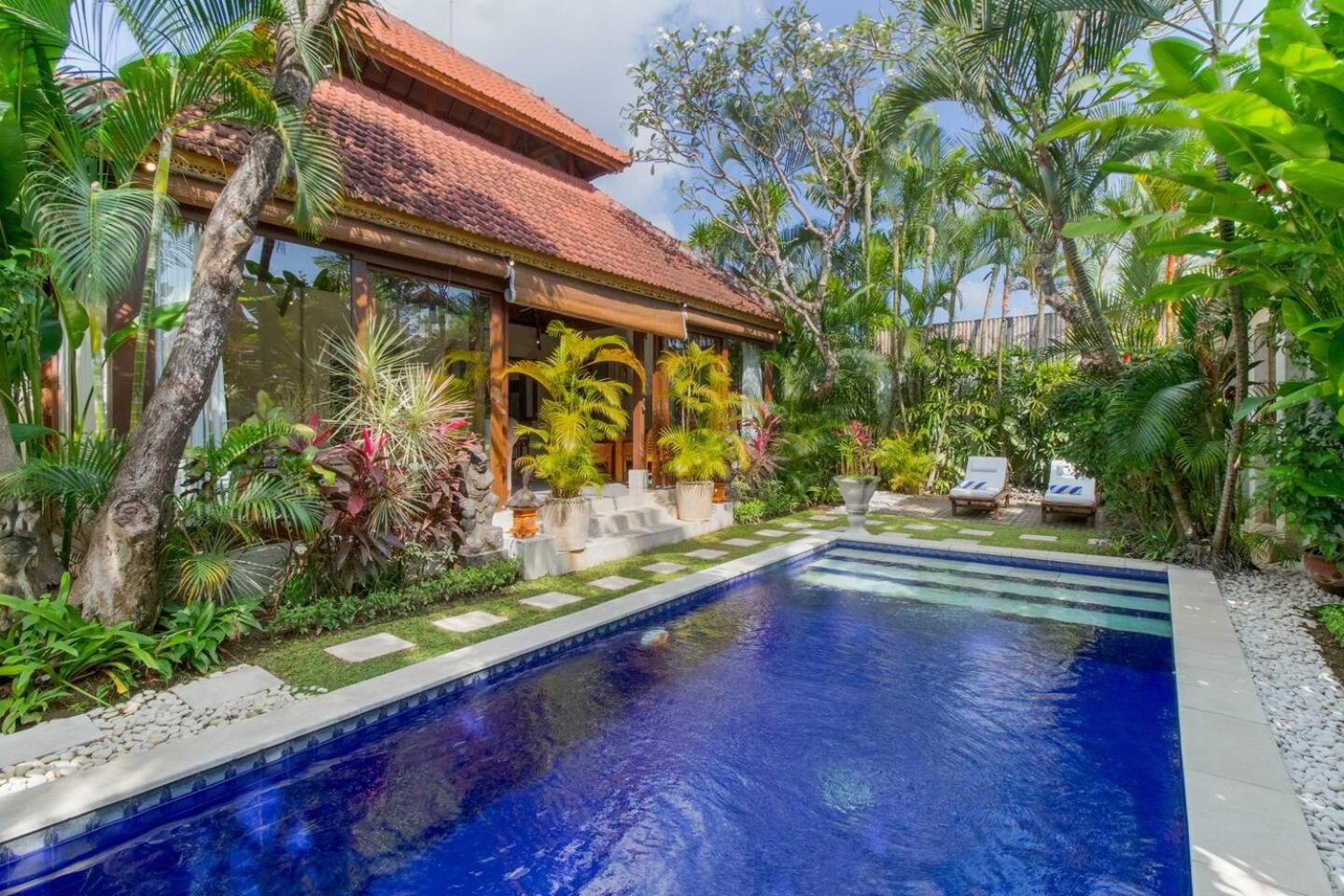 Heart Of Seminyak, 2Br, Sleeps 4, Walk To Bintang Villa Ngoại thất bức ảnh