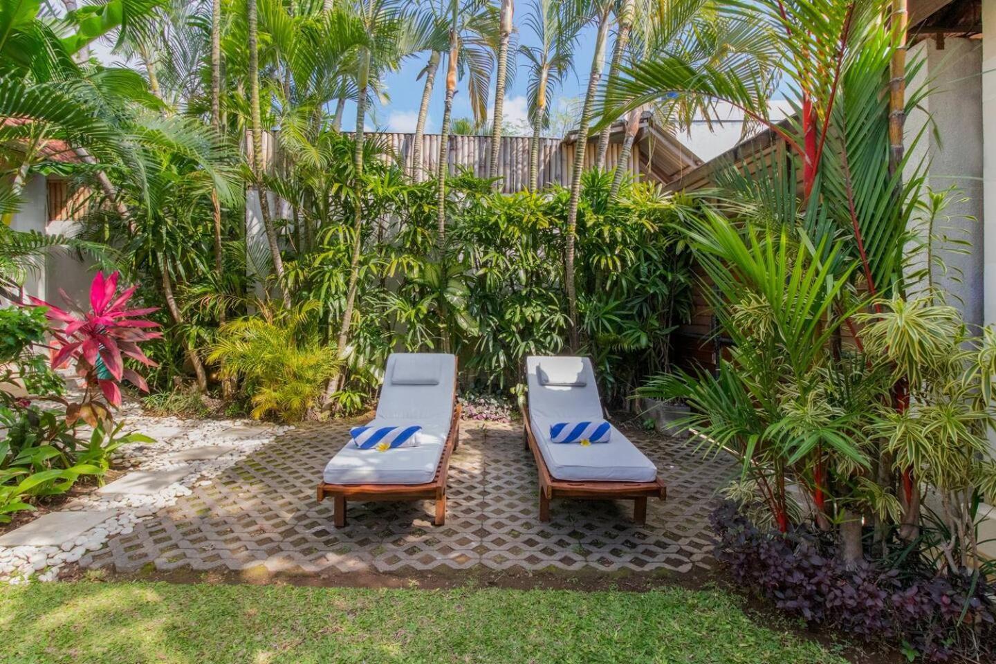 Heart Of Seminyak, 2Br, Sleeps 4, Walk To Bintang Villa Ngoại thất bức ảnh