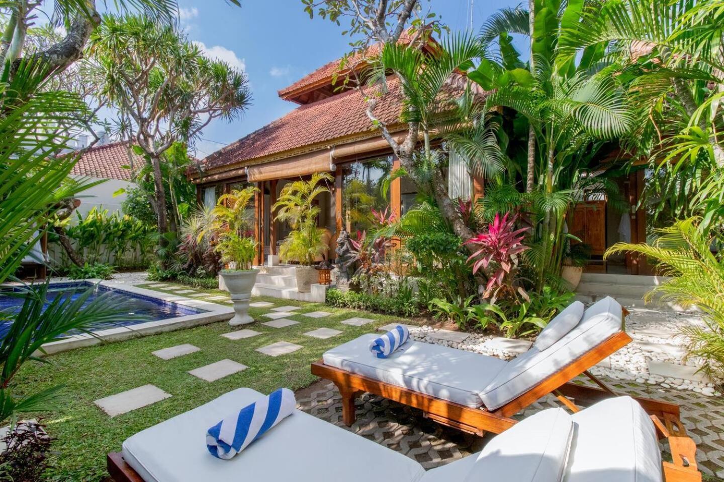 Heart Of Seminyak, 2Br, Sleeps 4, Walk To Bintang Villa Ngoại thất bức ảnh